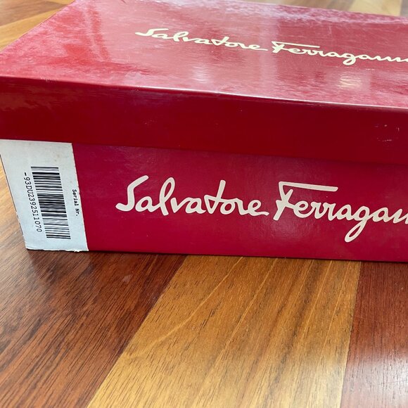 NEW Salvatore Ferragamo Booties Black Suede Size 7 - Picture 6 of 7